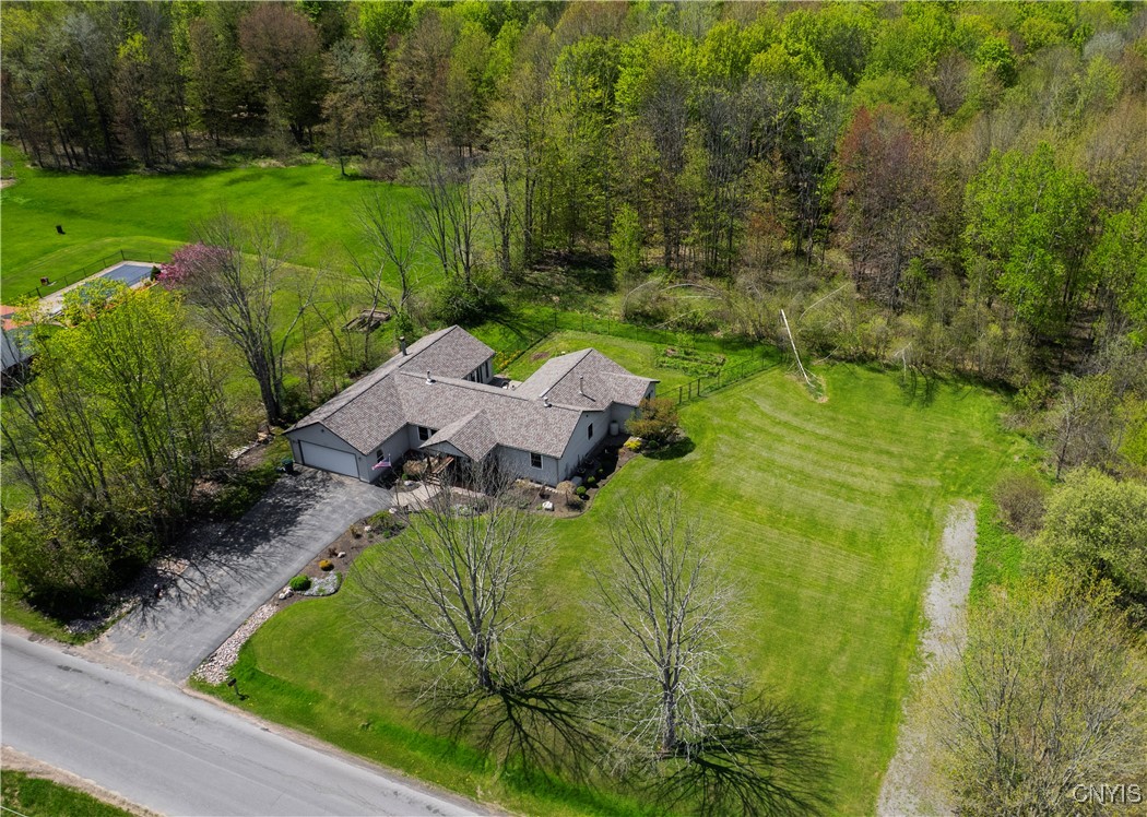 111 Hong Kong Road, Parish, New York image 11