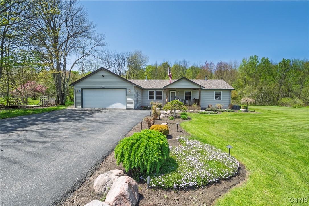 111 Hong Kong Road, Parish, New York image 2
