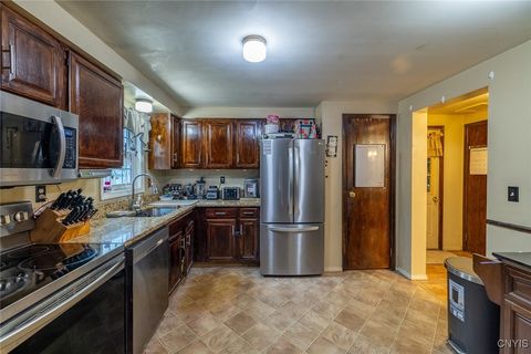 Tiny photo for 9 Matts Drive, Annsville, NY 13471 (MLS # S1655294)