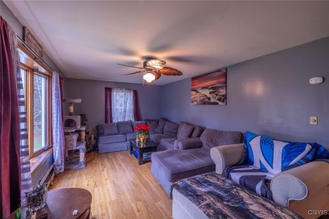 Tiny photo for 9 Matts Drive, Annsville, NY 13471 (MLS # S1655294)