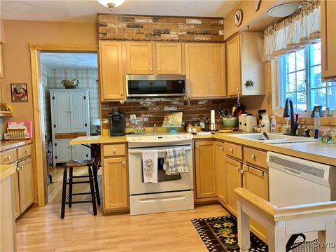 Tiny photo for 127 Clarion Drive, Whitestown, NY 13492 (MLS # S1655126)