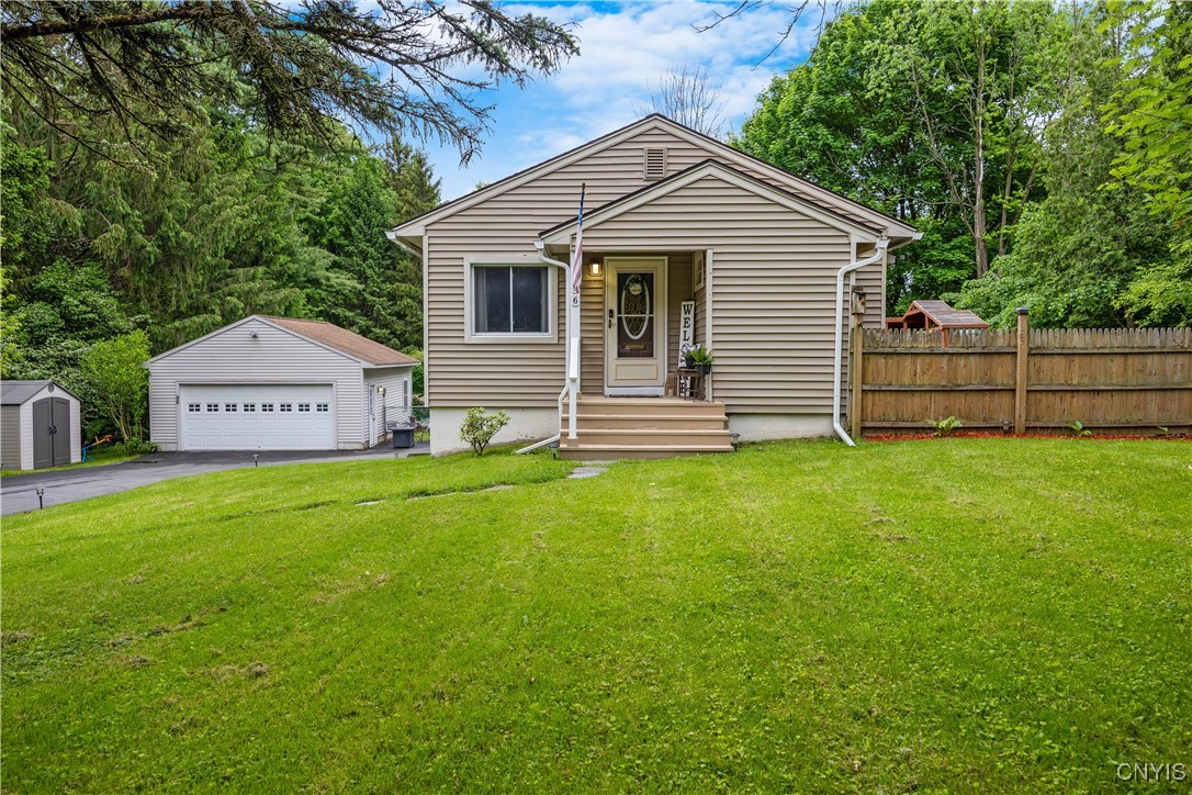 96 Lynbrook Circle