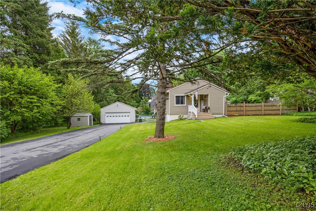 96 Lynbrook Circle