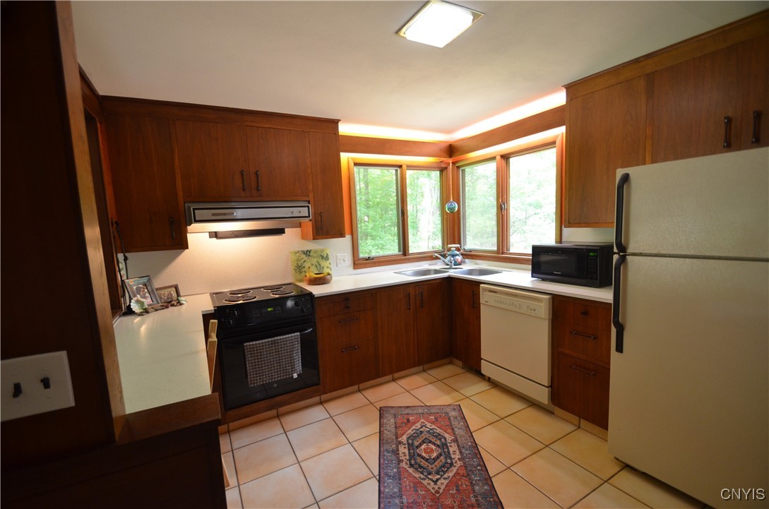 Manlius, New York 13066, United States, 3 Bedrooms Bedrooms, ,2 BathroomsBathrooms,Residential,Active,153453