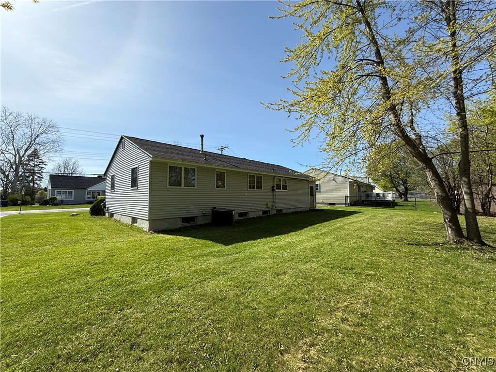 212 Vanida Drive Dr, Camillus, New York image 5