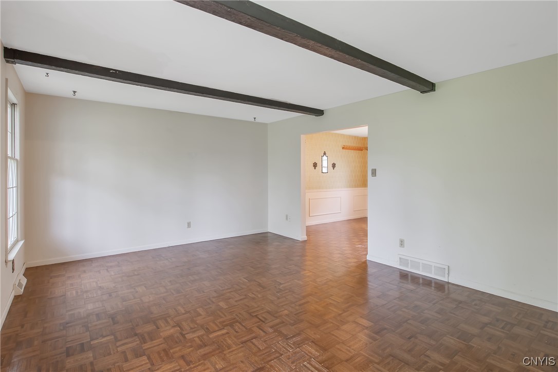 4646 Cranapple Drive, Marcellus, New York image 6