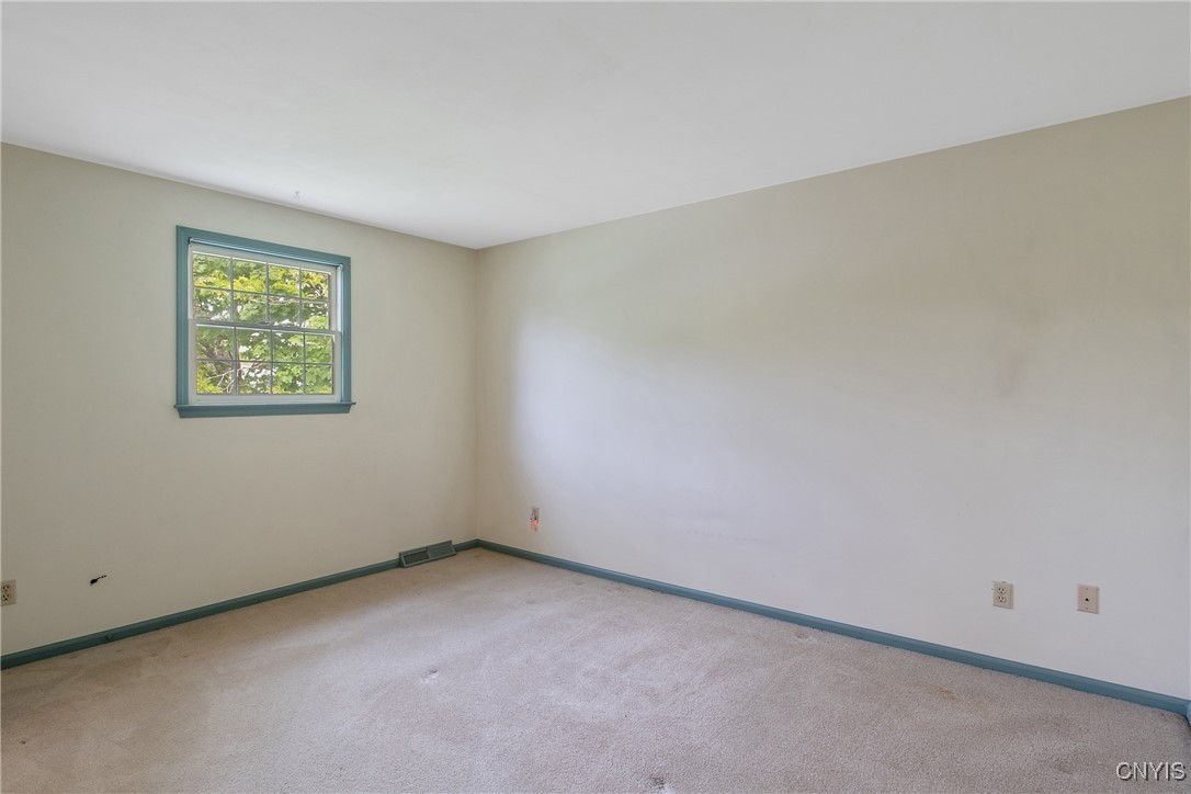 4646 Cranapple Drive, Marcellus, New York image 24