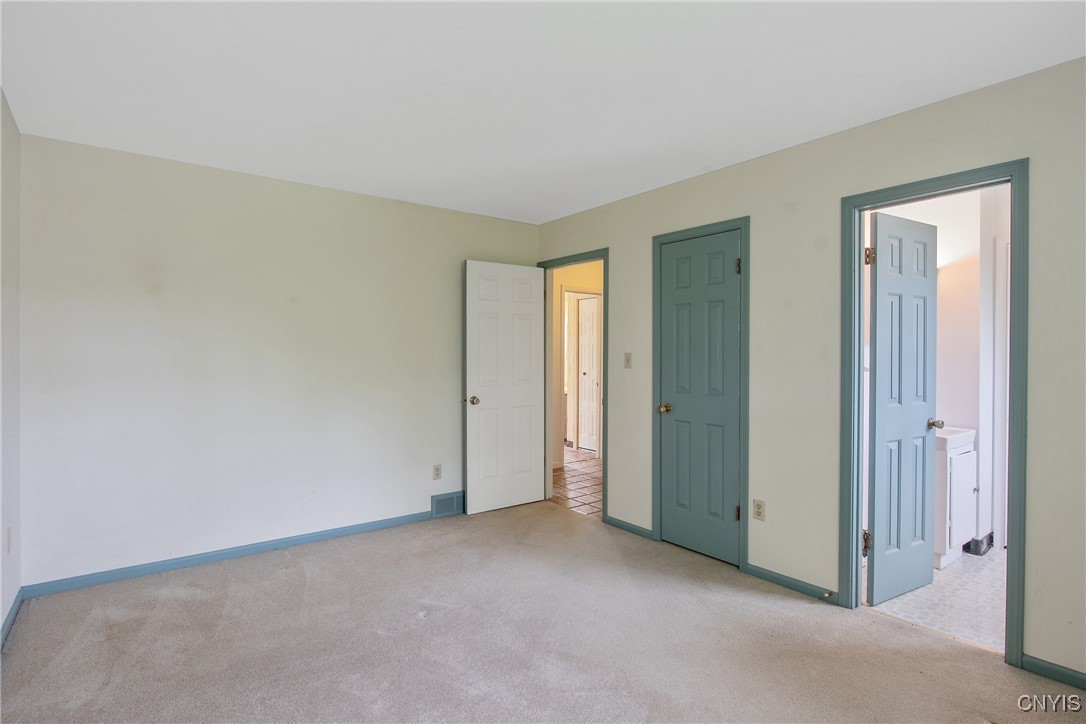 4646 Cranapple Drive, Marcellus, New York image 26