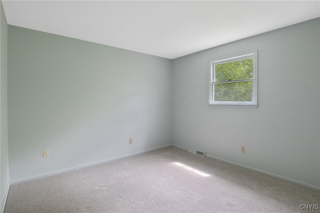 4646 Cranapple Drive, Marcellus, New York image 28