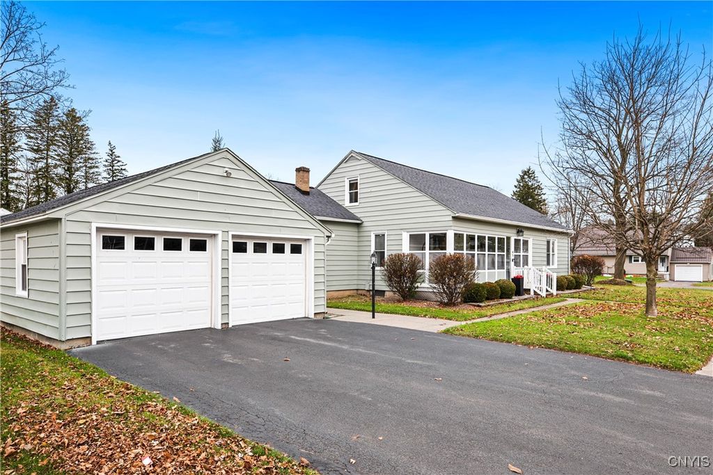 Photo of 65 Copley Street, Auburn, NY 13021 (MLS # S1652638)