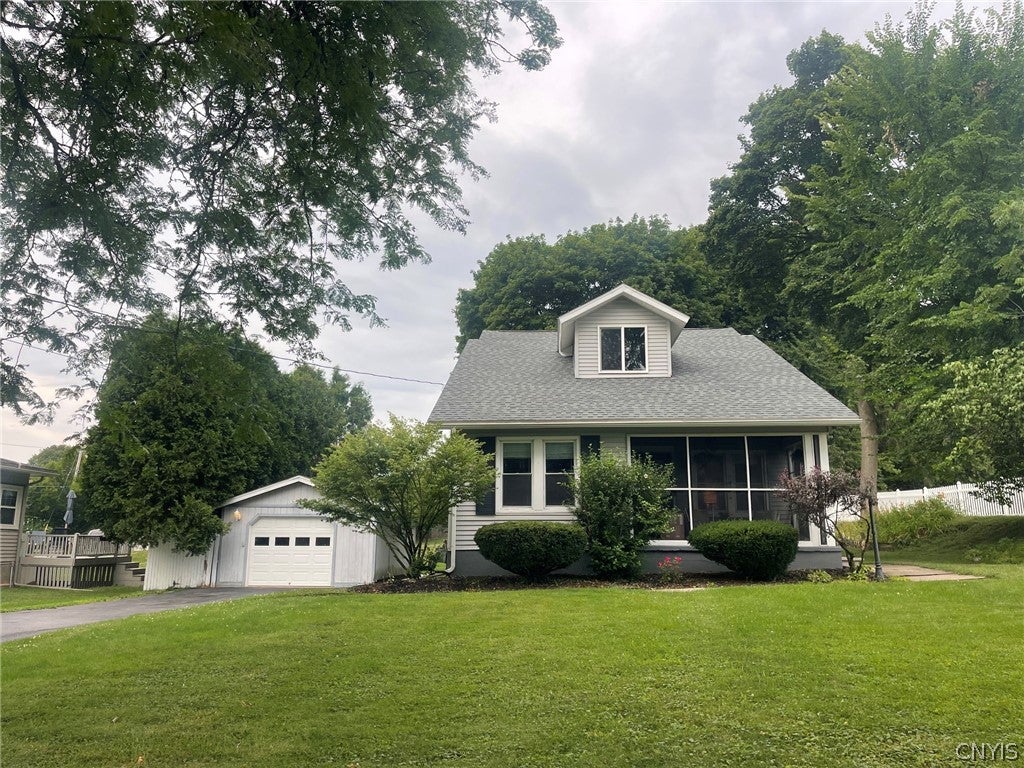 118 W Hamilton Avenue