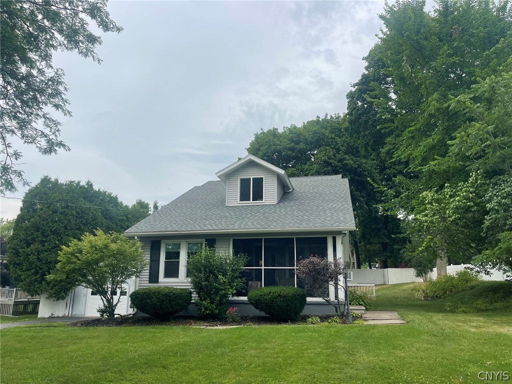 118 W Hamilton Avenue