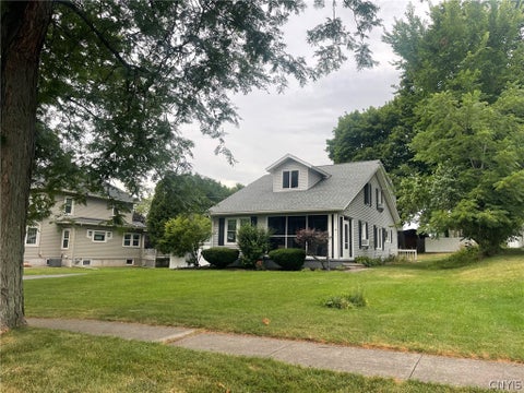 Photo of 118 W Hamilton Avenue, Sherrill, NY 13461 (MLS # S1702479)
