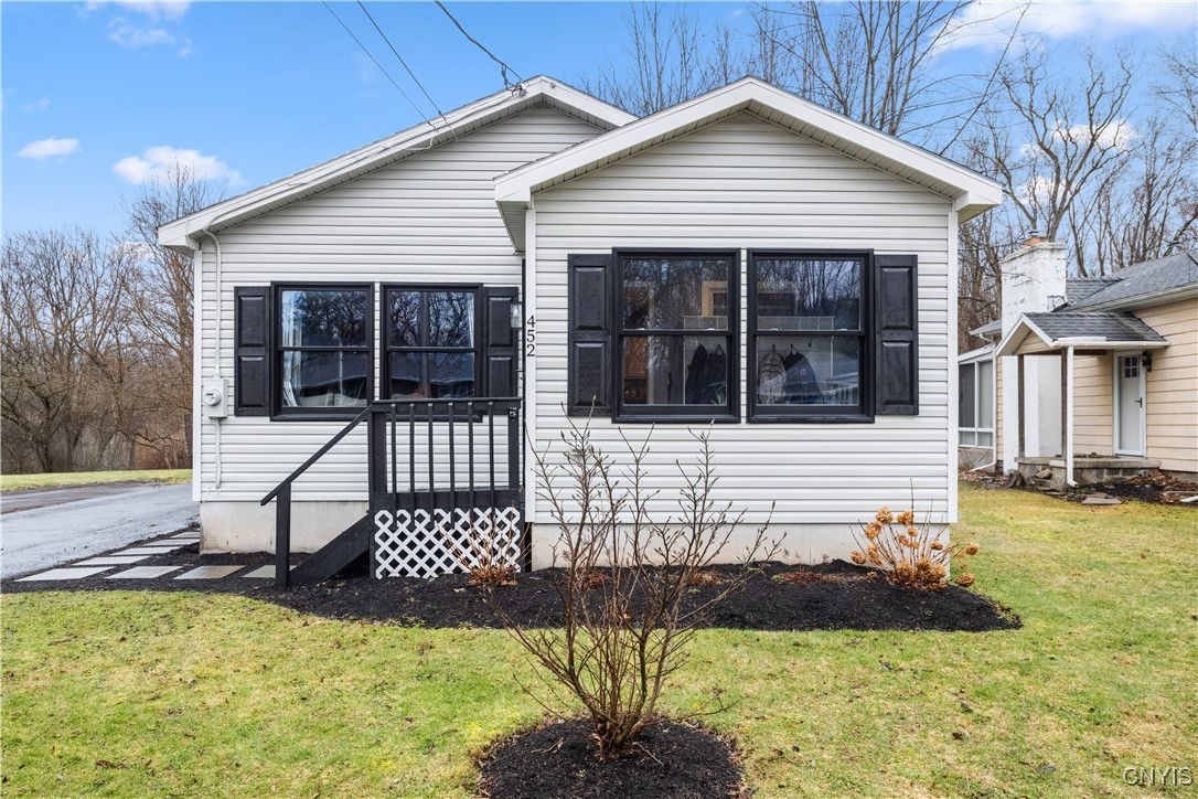 452 East Avenue, Manlius, New York image 2