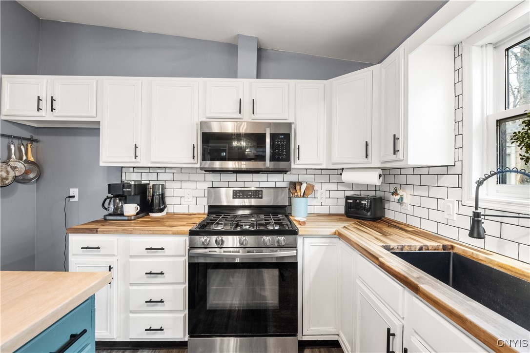 452 East Avenue, Manlius, New York image 12