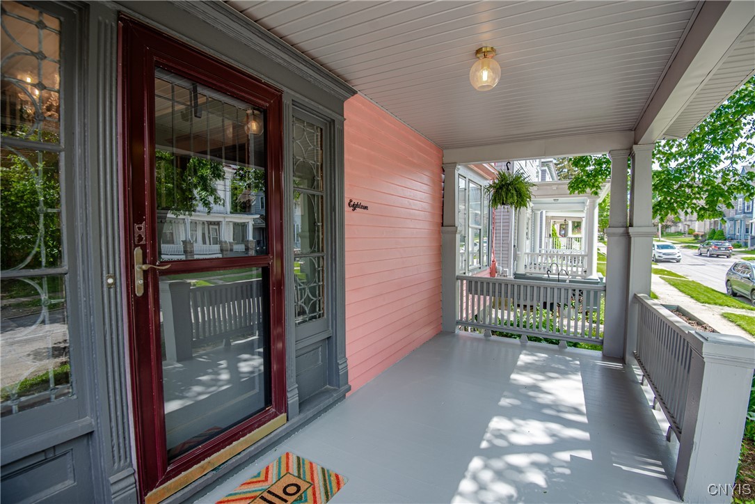 18 Avery Place, Utica, New York image 5