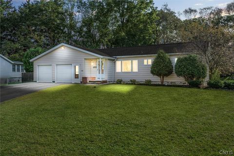 7388 Palmcrest Road Syracuse NY 13212