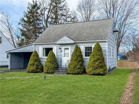 Homes For Sale - 128 Northfield Drive<br/> Clay, NY 13212