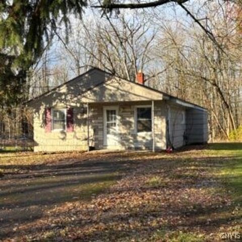Photo of 8853 Shellman Drive W, Cicero, NY 13039 (MLS # S1655708)