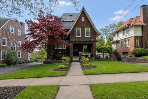 Homes For Sale - 107 Summit Avenue<br/> Syracuse, NY 13207