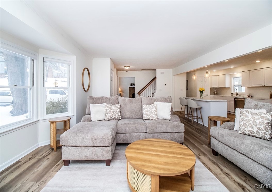 4654 Post Road, Manlius, New York image 12