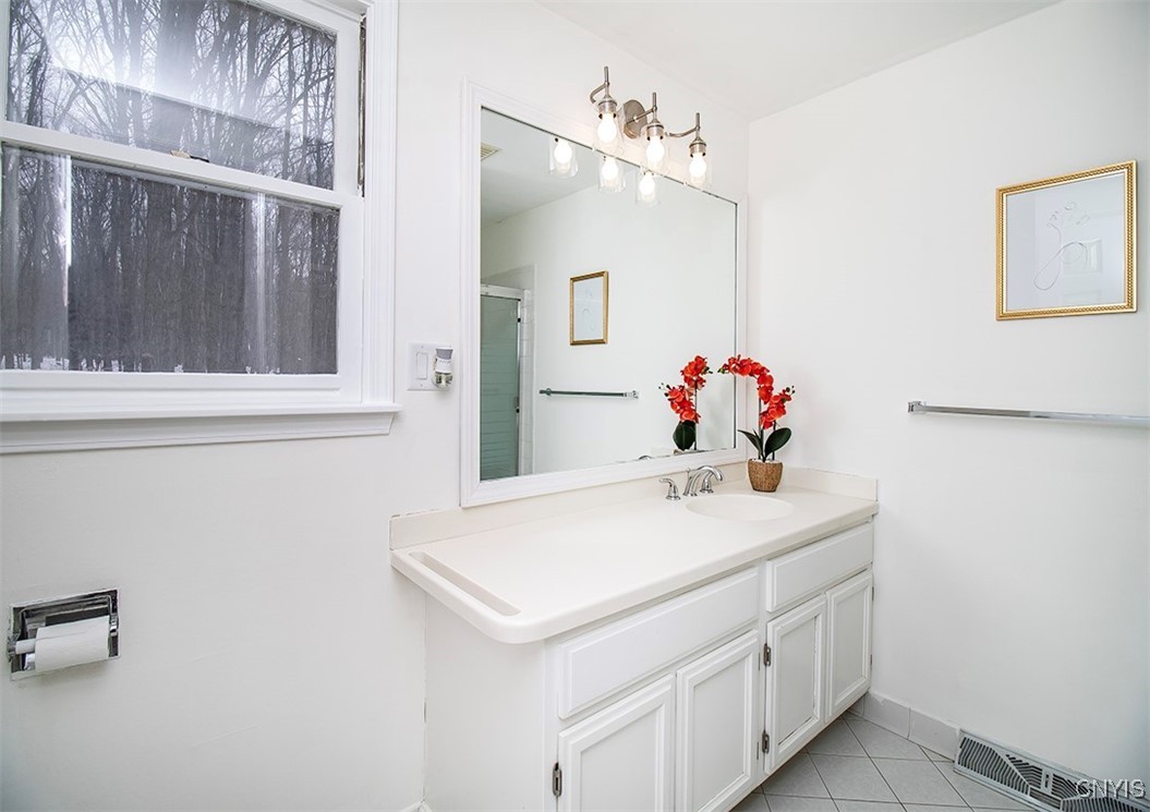4654 Post Road, Manlius, New York image 38
