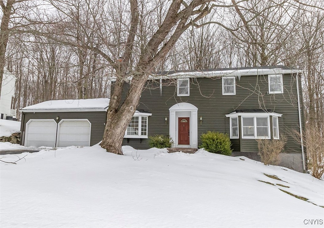 4654 Post Road, Manlius, New York image 1