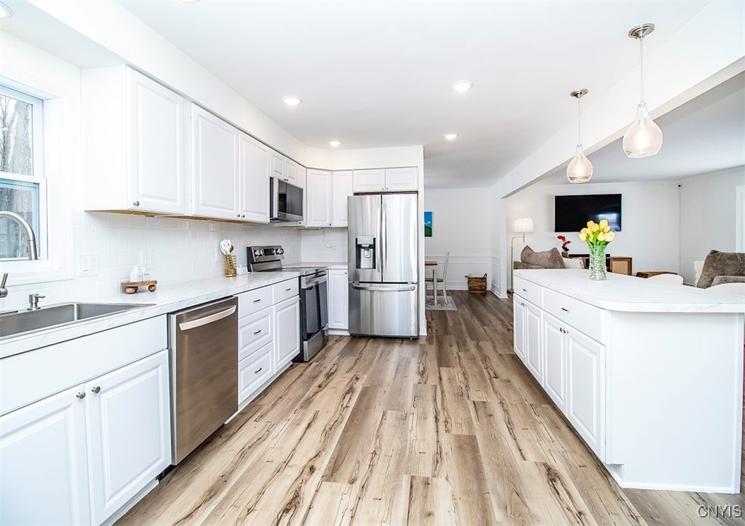 4654 Post Road, Manlius, New York image 6