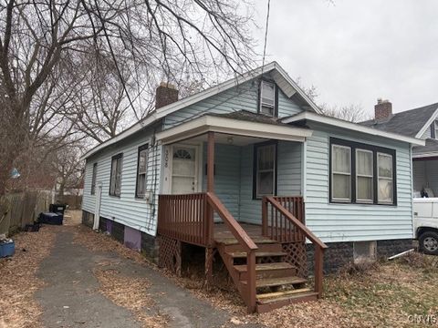Photo of 308 Hope Avenue, Syracuse, NY 13205 (MLS # S1655733)