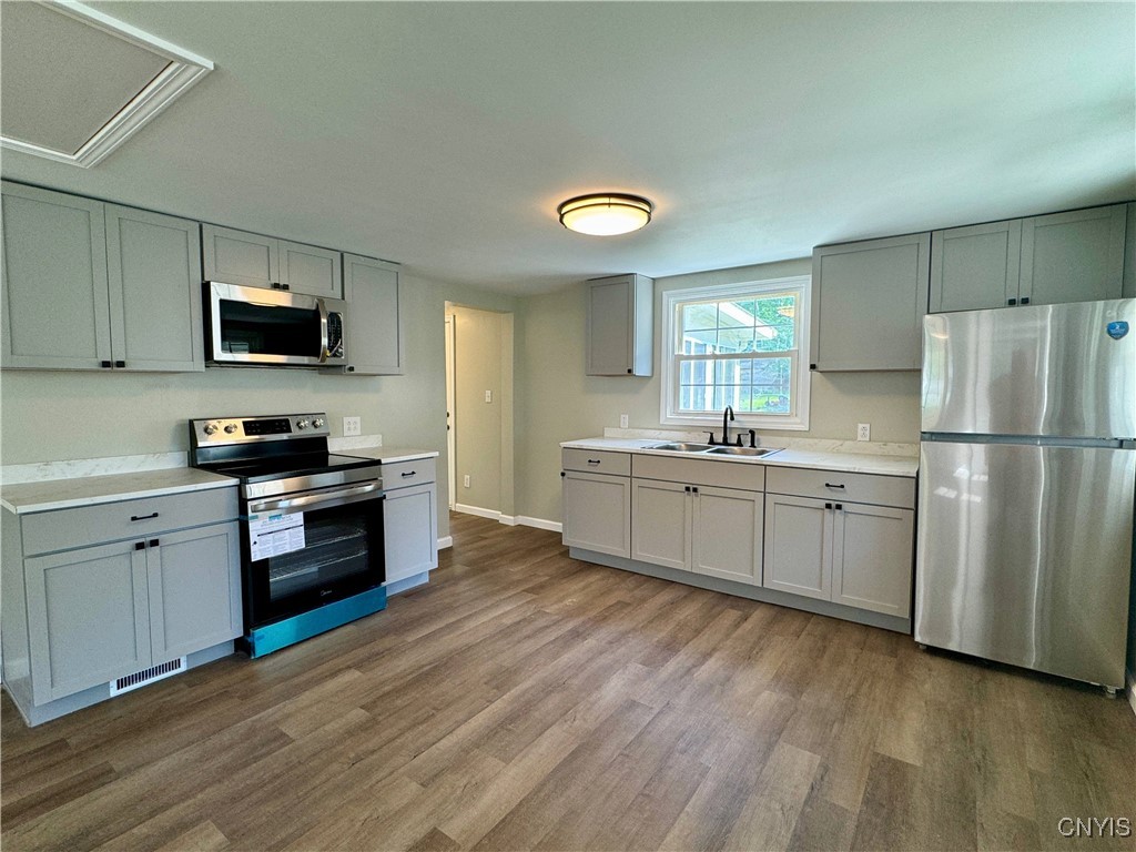 602 Pine Avenue, Herkimer, New York image 2