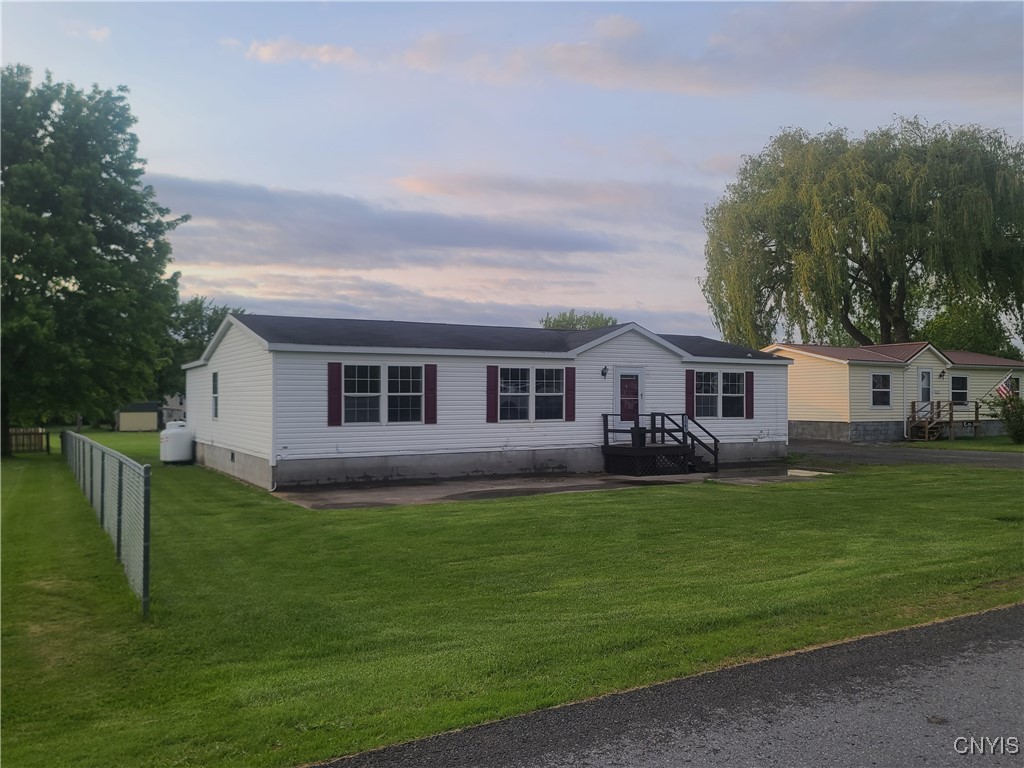 1069 Pine Street, Cape Vincent, New York image 2