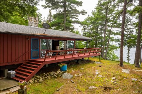 15477 Round 485 Clayton NY 13624