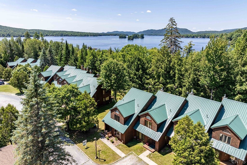 24 Rocky Point Lane