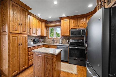 Tiny photo for 11 Marilyn Drive, Whitestown, NY 13492 (MLS # S1683870)