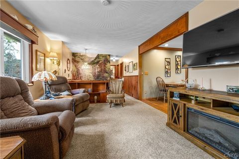 Tiny photo for 11 Marilyn Drive, Whitestown, NY 13492 (MLS # S1683870)