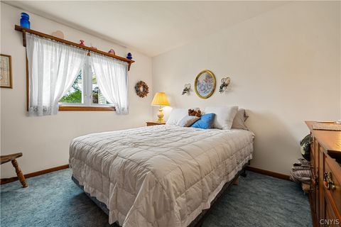 Tiny photo for 11 Marilyn Drive, Whitestown, NY 13492 (MLS # S1683870)