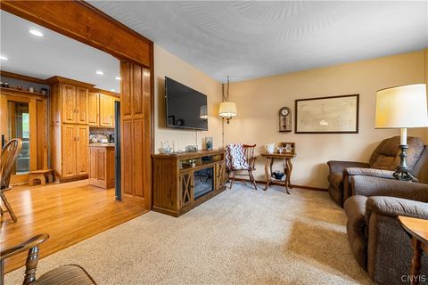 Tiny photo for 11 Marilyn Drive, Whitestown, NY 13492 (MLS # S1683870)