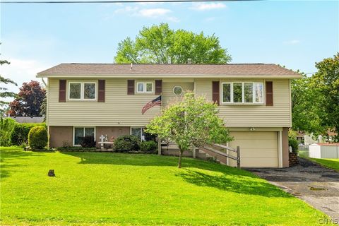 Photo of 11 Marilyn Drive, Whitestown, NY 13492 (MLS # S1683870)