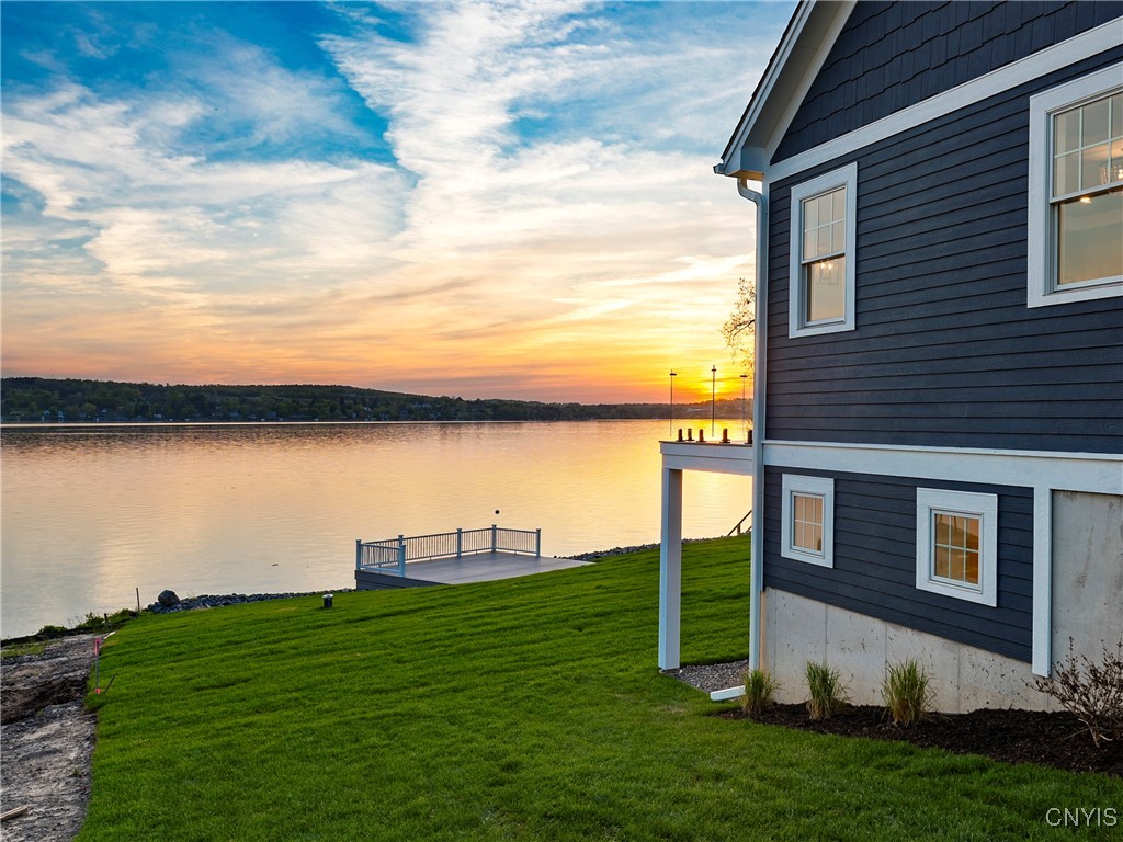 2477 East Lake