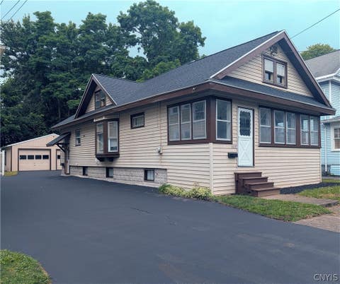 Homes For Sale - 105 Peck Avenue<br/> Onondaga County, Syracuse, NY 13206