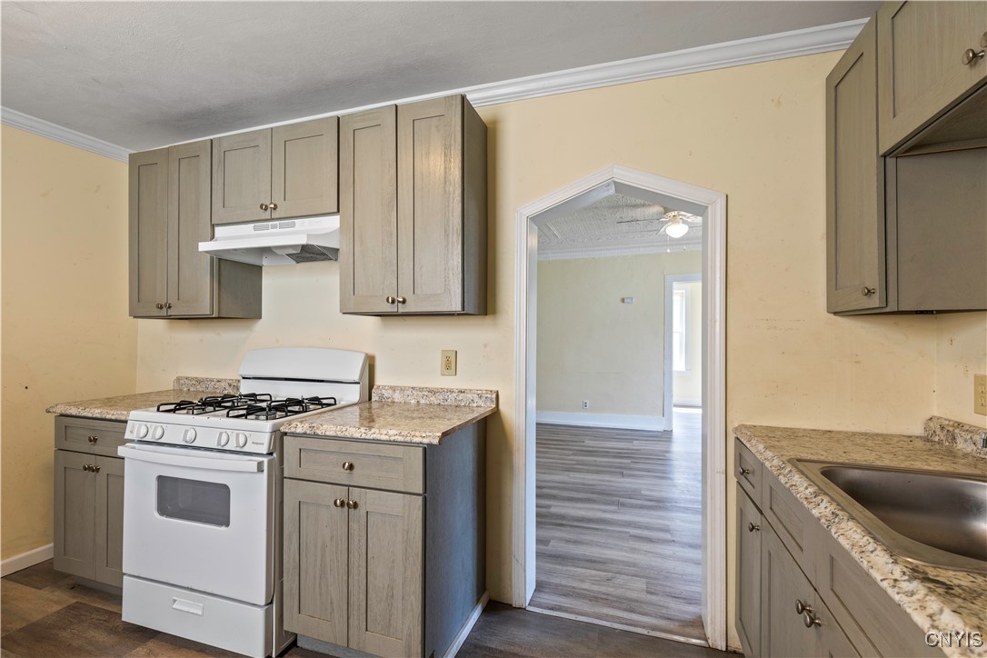 107 Kirkpatrick Street, Syracuse, New York image 6