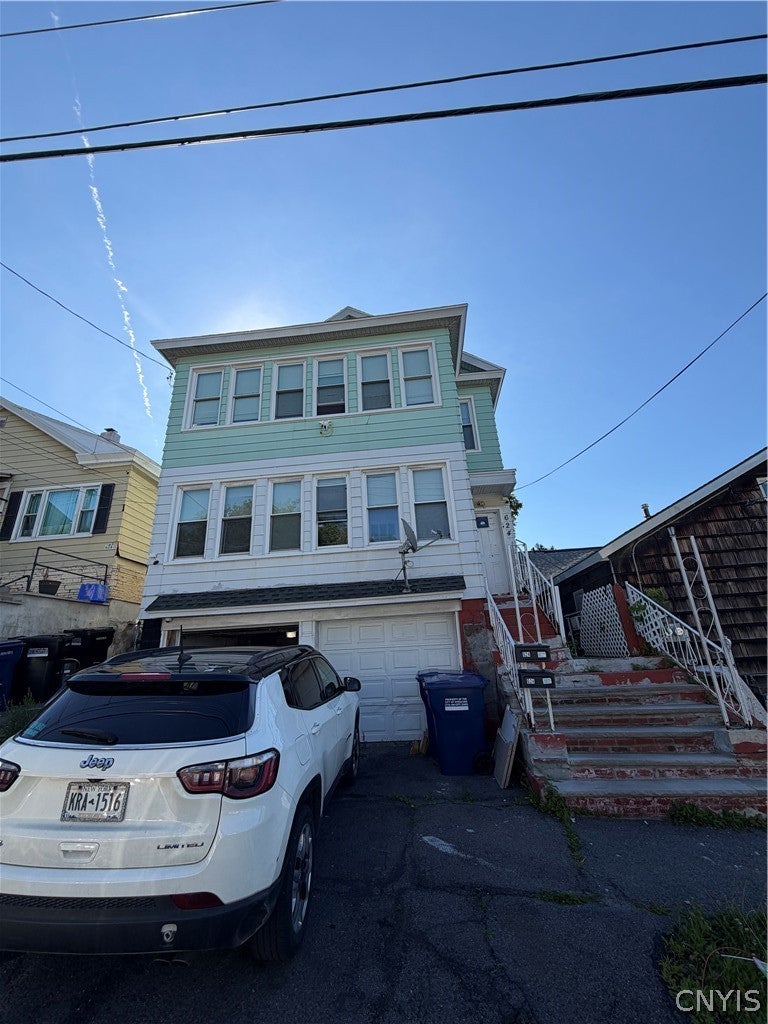 Photo of 624 E Division Street, Syracuse, NY 13208 (MLS # S1706655)