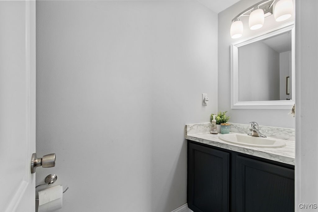 8591 Bayview Drive, Cicero, New York image 14