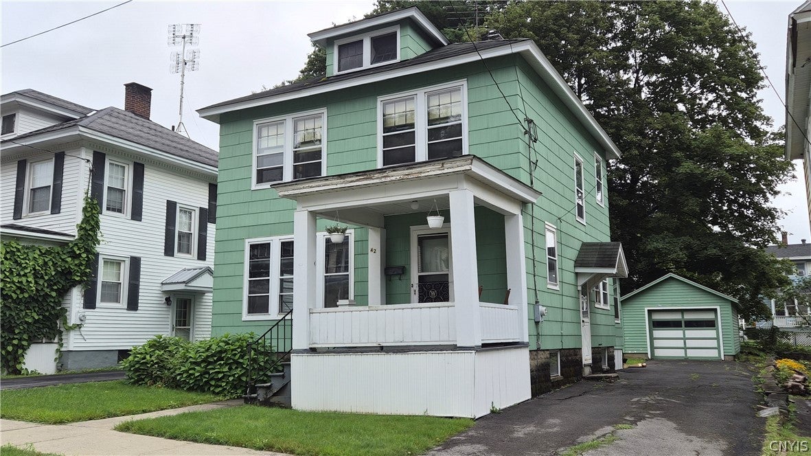 42 Woodside Avenue