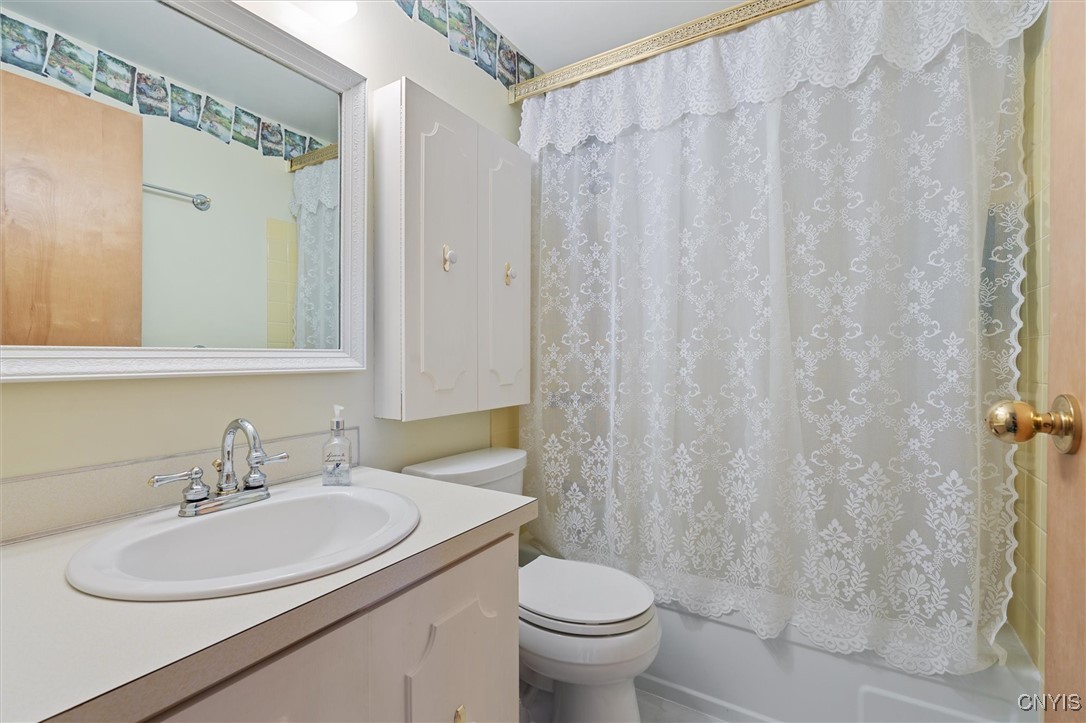 4765 Rosemary Lane, Clay, New York image 17