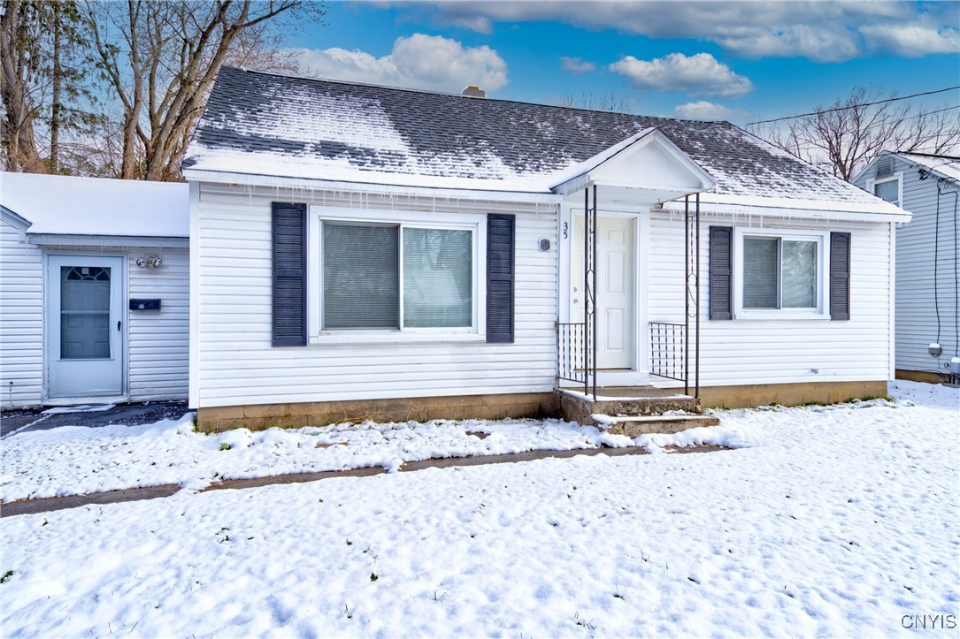 35 Pine Ridge Circle, Clay, New York image 5
