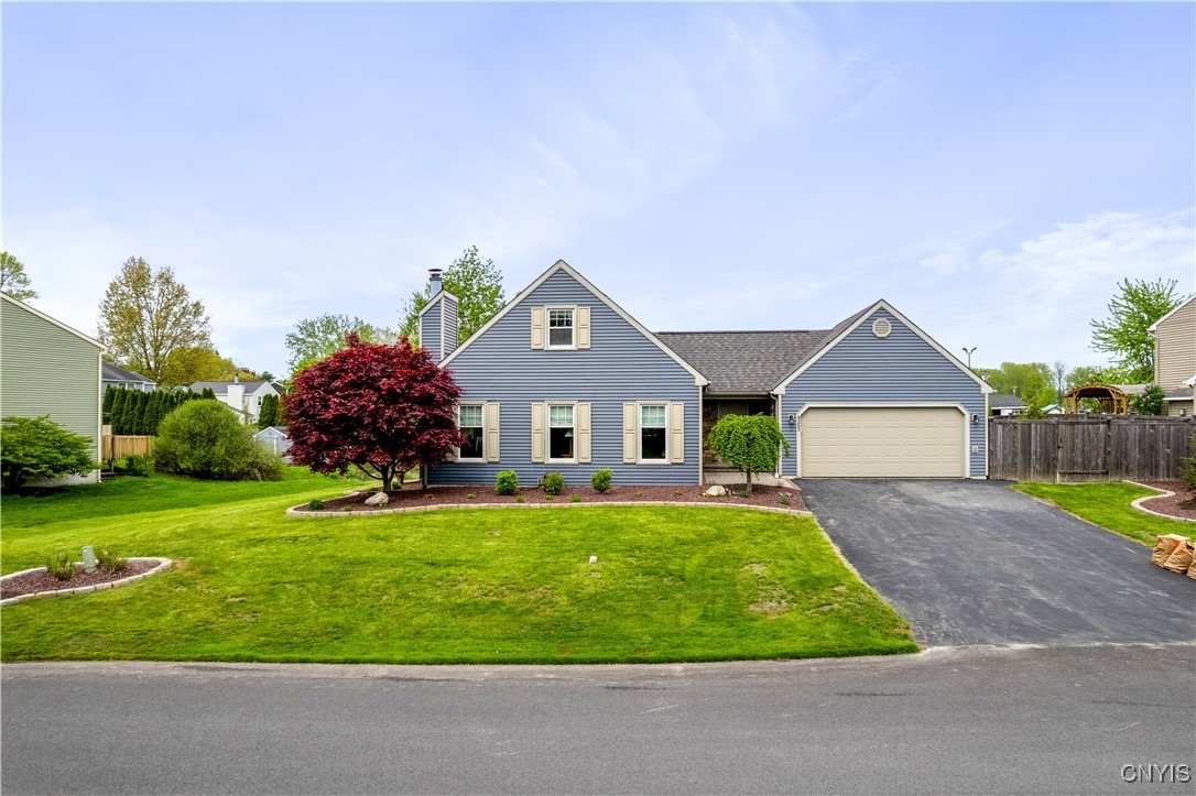 8263 Cottonwood Court, Clay, New York image 2