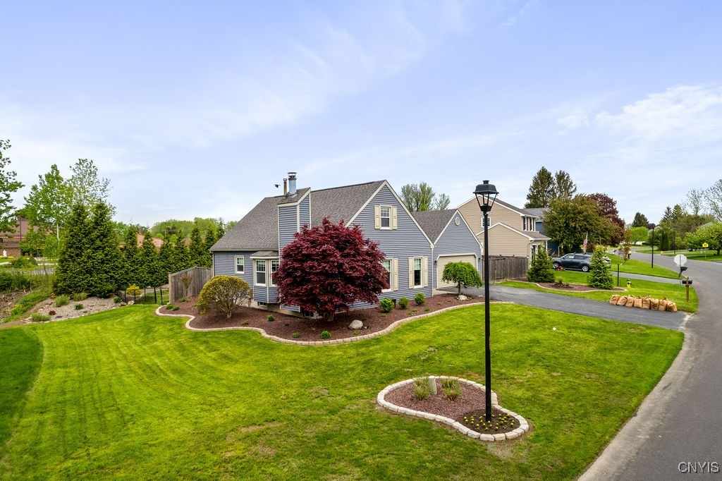 8263 Cottonwood Court, Clay, New York image 3