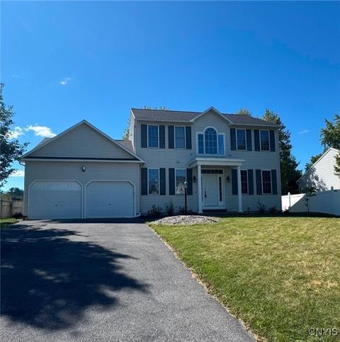 Photo of 8775 Sienna Drive, Cicero, NY 13039 (MLS # S1654027)