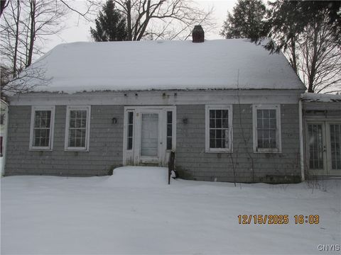 Photo of 8586 Seneca Turnpike, New Hartford, NY 13413 (MLS # S1655055)